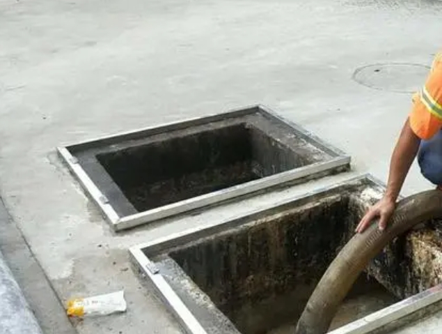 罗山化粪池清理